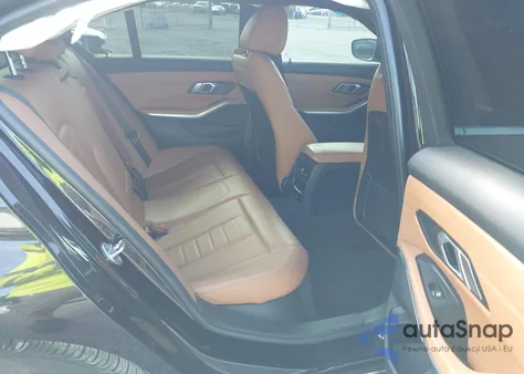 2021 BMW 330I z USA, uszkodzony, nr VIN 3MW5R1J03M8B53562